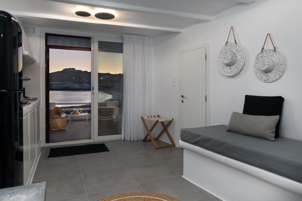 Peter's Sea And Sαnd * Adamantas (Milos)